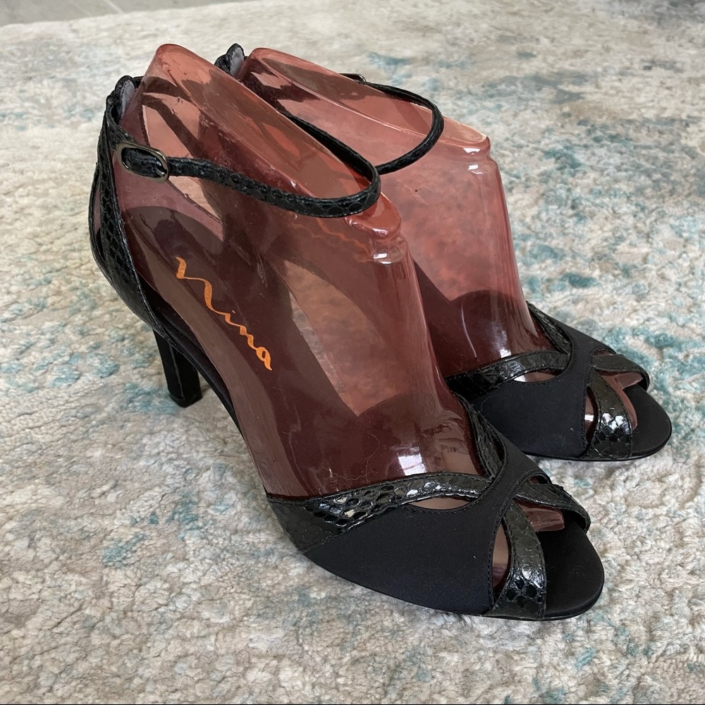 Nina Black Snakeskin Heels- 7.5
